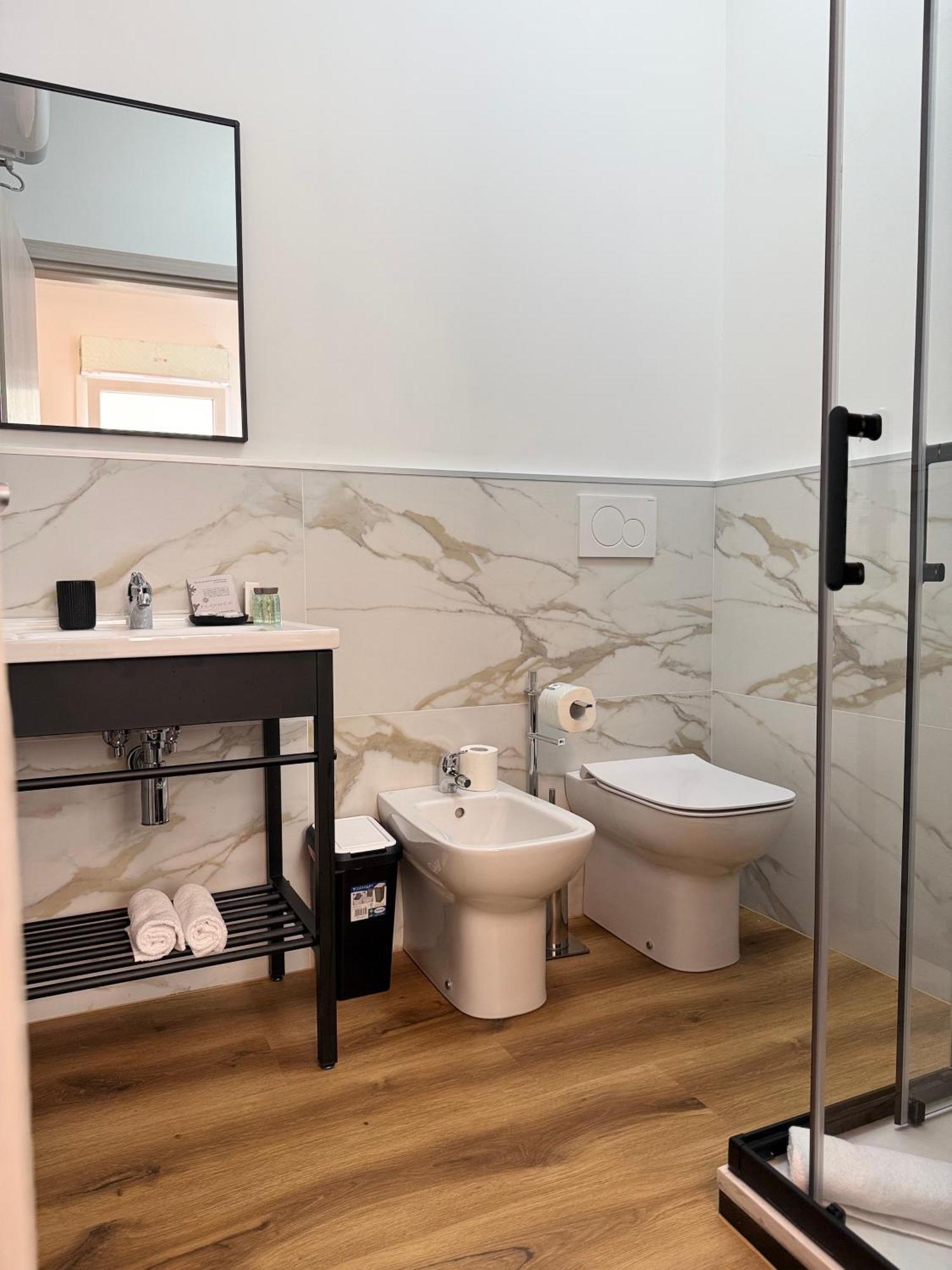Infinity House - Eleganza Moderna Tra Treviso E Venezia Hotel Casièr Eksteriør billede