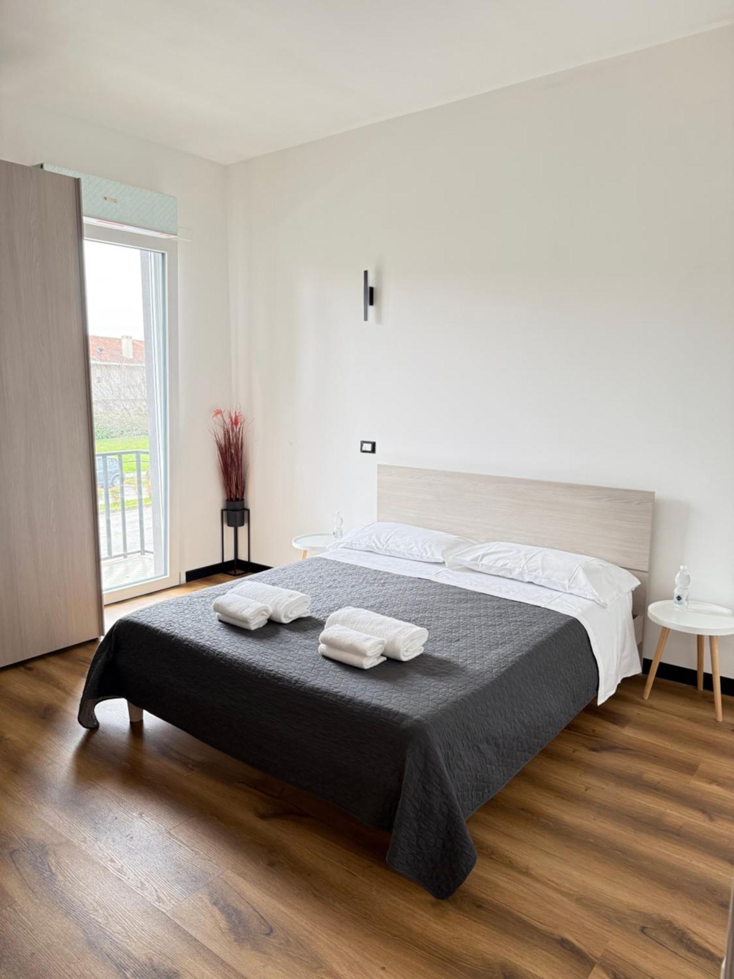Infinity House - Eleganza Moderna Tra Treviso E Venezia Hotel Casièr Eksteriør billede